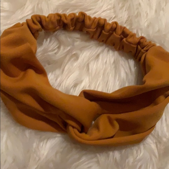 Headband - Picture 1 of 1